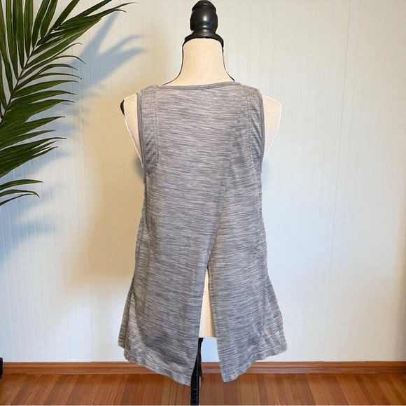 Athleta Grey Open Back Sleeveless Active Tank Top - Medium - Picture 5 of 14